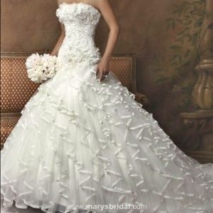 Ivory Wedding Gown